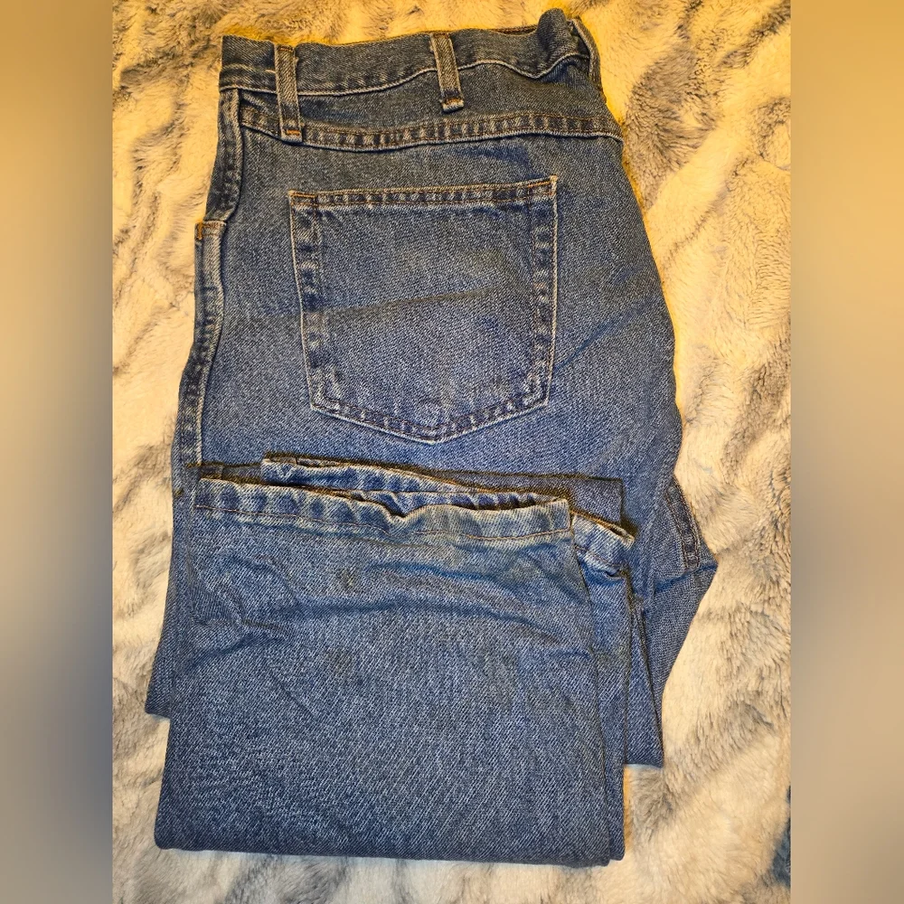 Rustler Jean - Picture 1 of 5